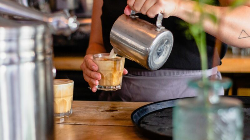 Che caffè ordini? L’oroscopo dei dati e l’effetto Barnum
