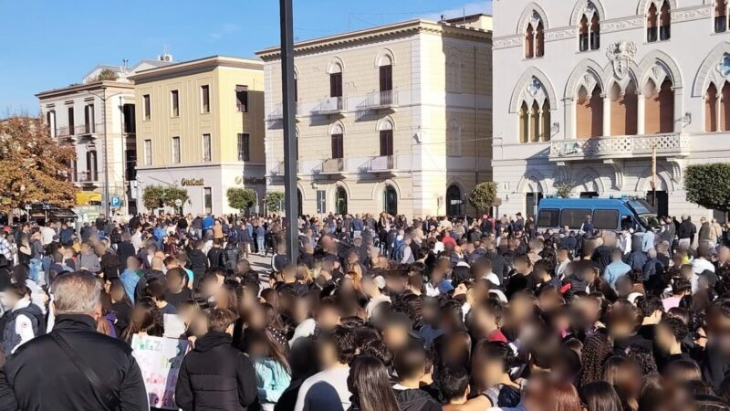Due barattoli di pesto. Cerignola, Di Vittorio e la protesta che la televisione non vede